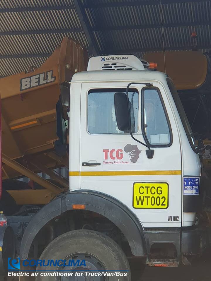 Roof mounted air conditioning units for trucks