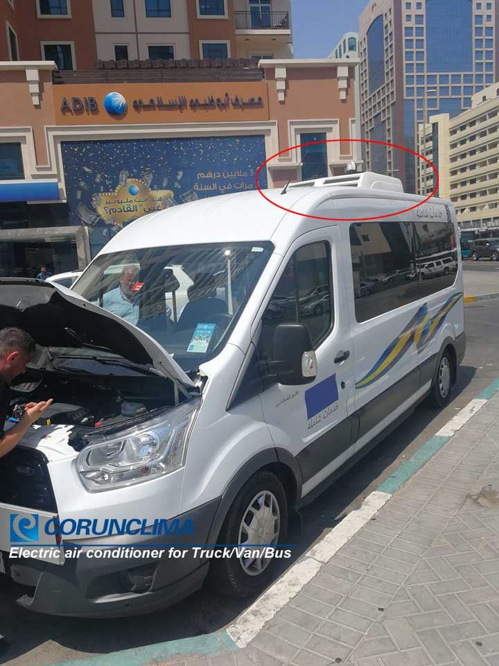 Electric air conditioner for bus